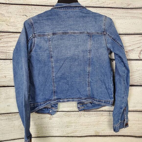 Old Navy Girls Jean Jacket Size XXL (16) Blue Denim Button Front Pockets Stretch - Picture 3 of 6